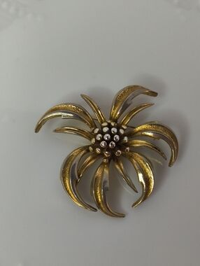 Vintage Marcel Boucher 1940 Signed MARBOUX Handmade 3D Gold Tone Brooch Rare!